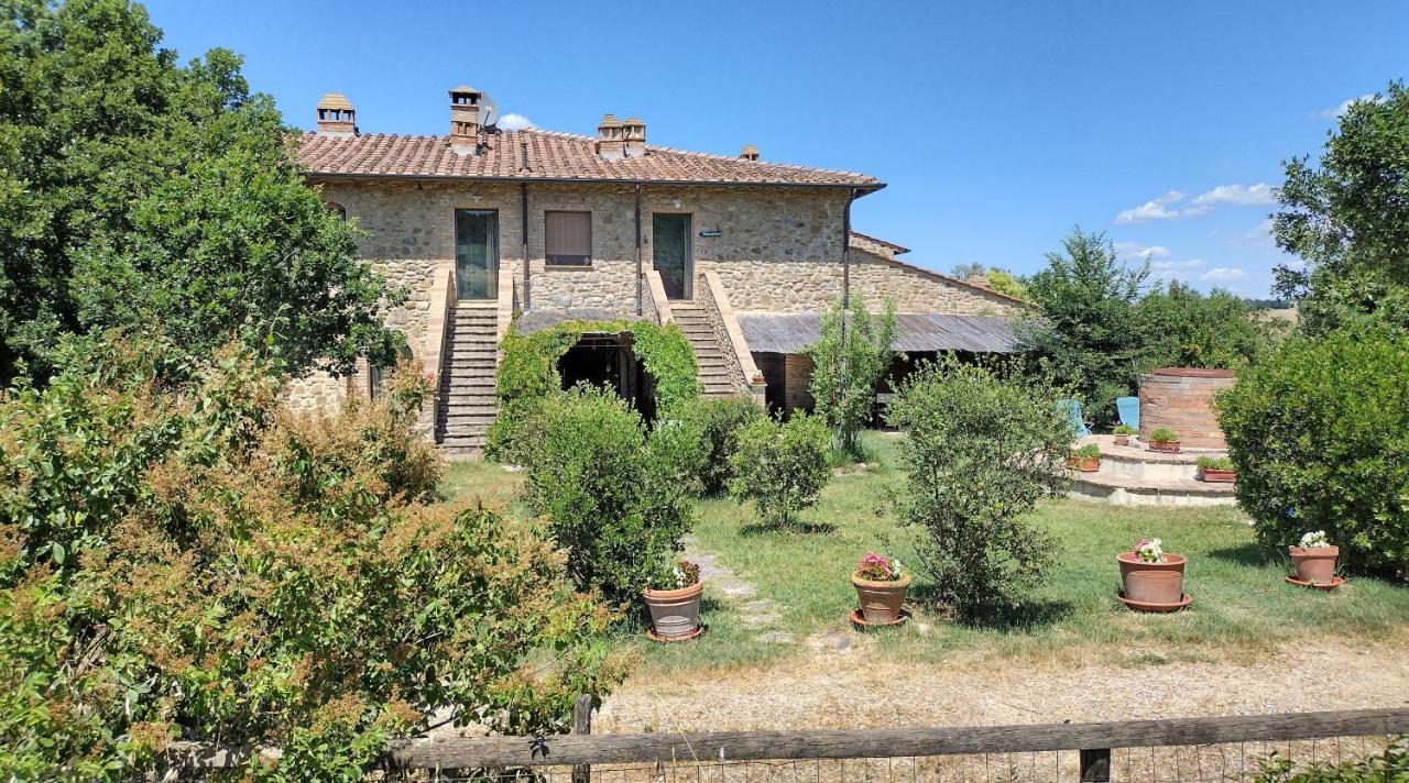 Gasthaus Casale Refoli Casole dʼElsa Exterior foto